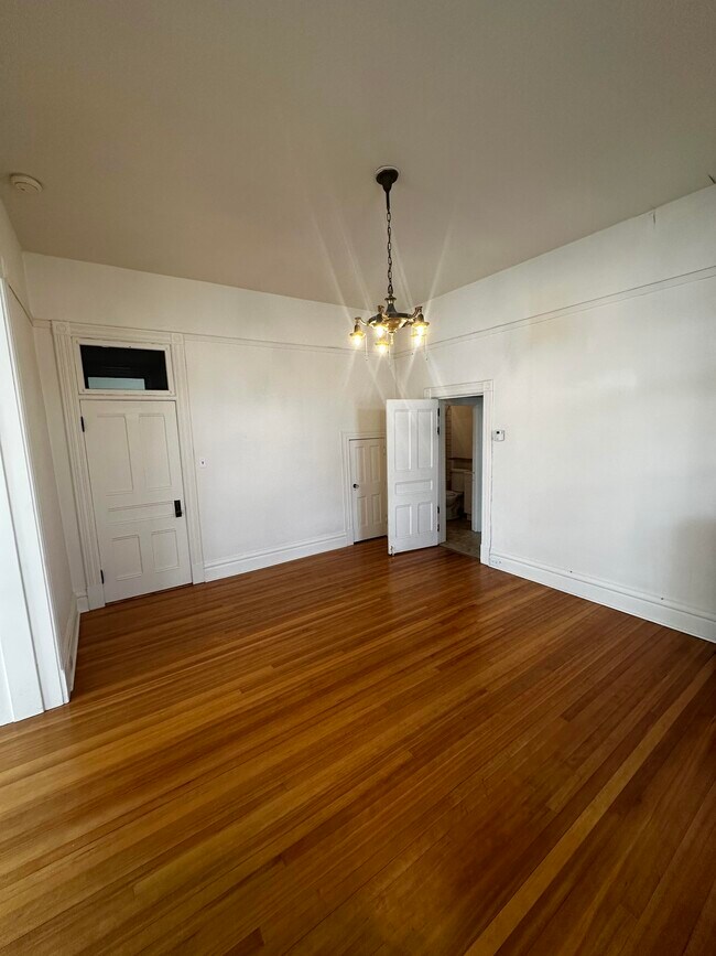 Photo - 428 Power St Unit 1