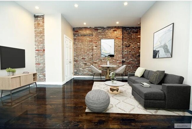 Building Photo - 3 bedroom in New York NY 10026 Unit 2 Rental