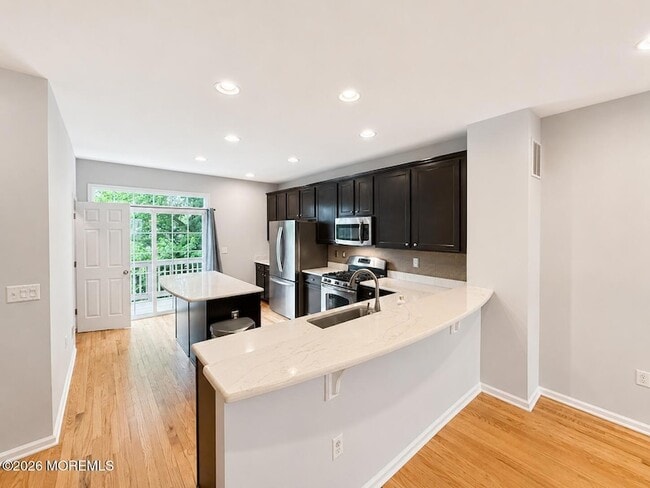 Photo - 235 Yale Blvd