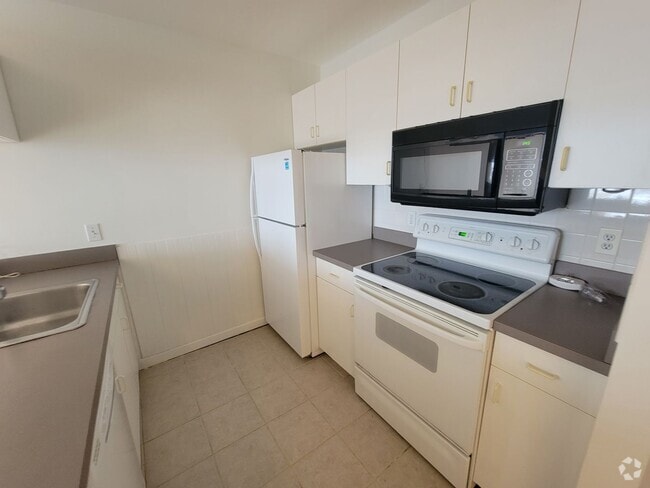 Building Photo - Studio Available Near North Quincy T With ... Unit 607 Rental