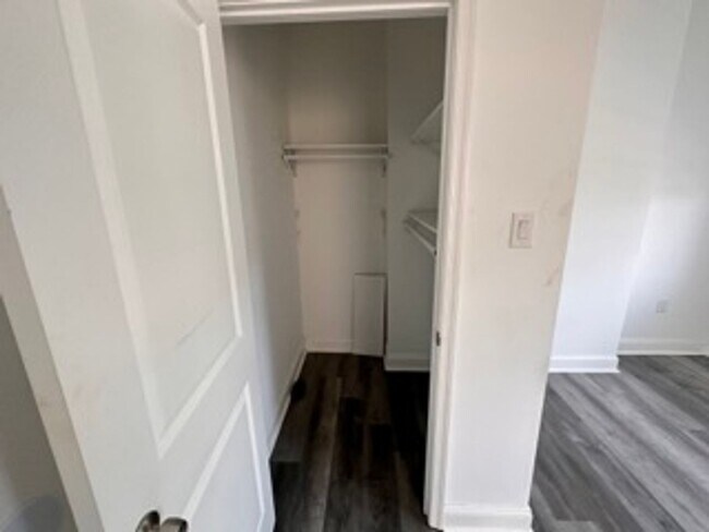 Photo - 4931 Walnut St Unit 3FL