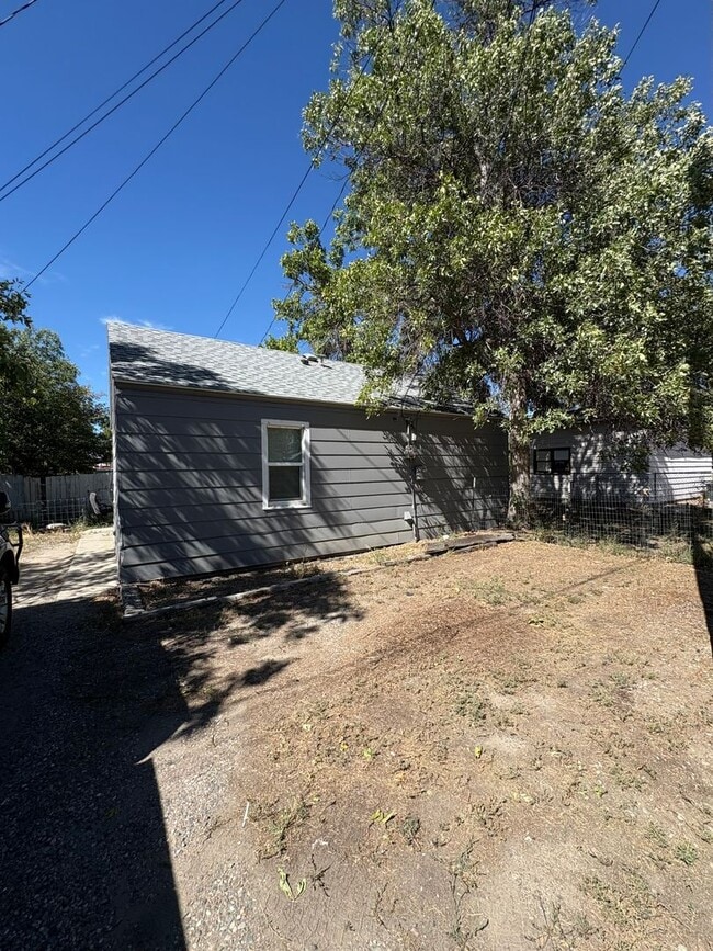 Photo - 511 1/2 7th Avenue