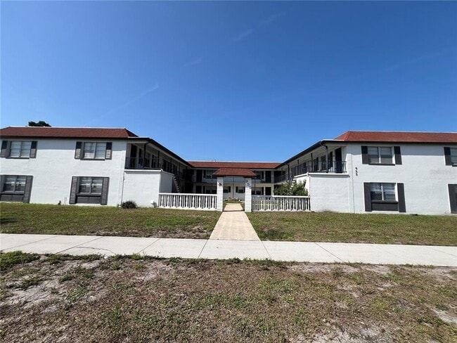 Building Photo - 955 Knox McRae Dr Unit 6 Rental