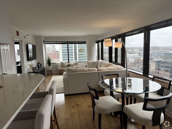Building Photo - 127 Greyrock Pl Unit APT 1401