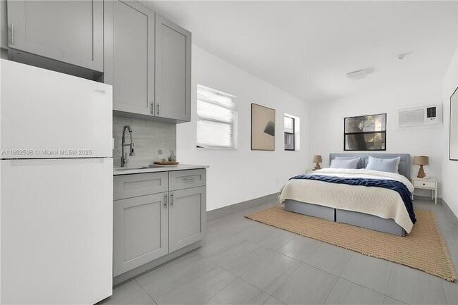 Building Photo - 13390 NE 6th Ave Unit 11