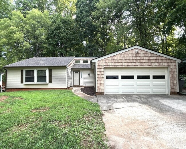 Building Photo - 1725 Van Dyke Dr