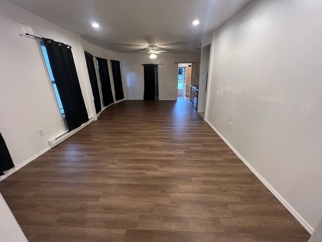 Photo - 755/757 N Main Unit 755 - Lower