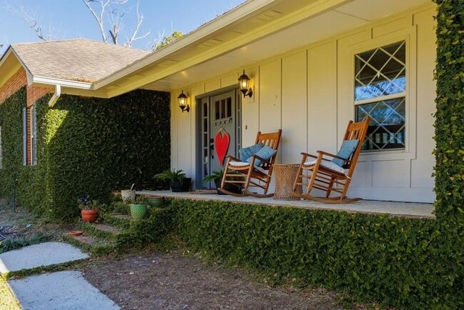 Photo - 412 Terrace Blvd
