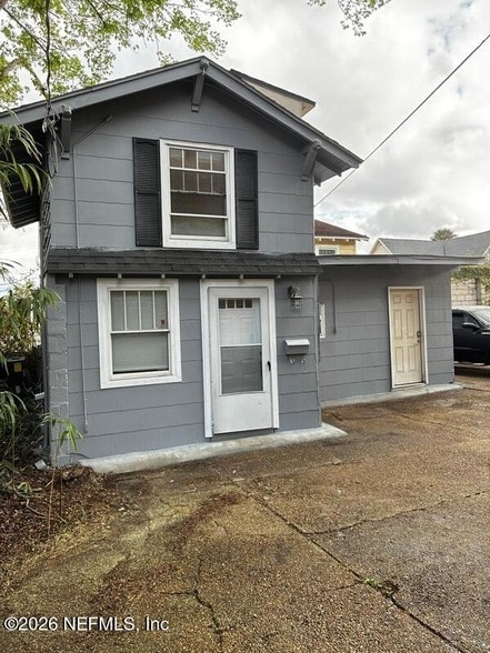 Building Photo - 2738 Riverside Ave Unit 18
