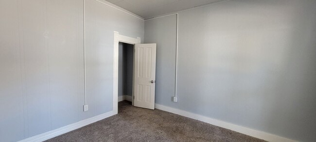 Photo - 408 Rudd Ave