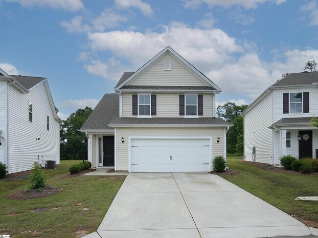 Photo - 213 Bryland Wy House