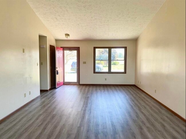 Photo - 4855 S Lost St