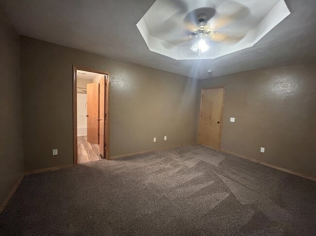 Building Photo - 3814 W Parkridge Cir