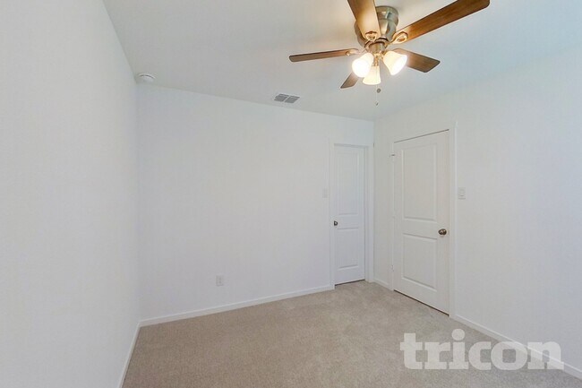 Photo - 1604 Parlier St