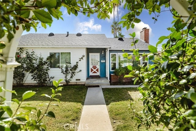 Photo - 17134 Sherman Way