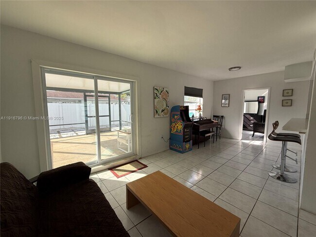 Photo - 8636 Beekman Dr