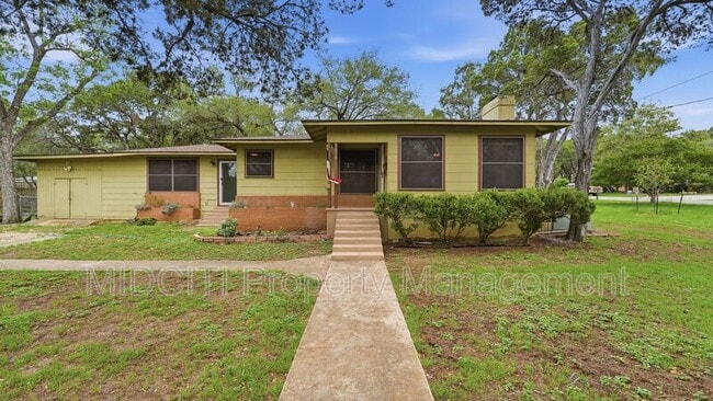 Building Photo - 1079 Canyon Dr