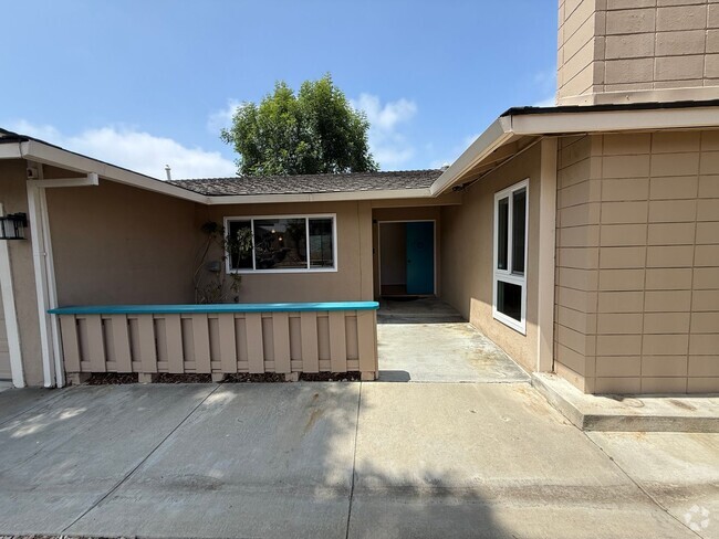 Building Photo - 9235 Creemore Dr Rental