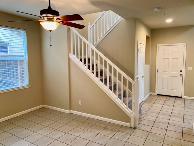 Photo - Beautiful Brentwood home with bed and full bath downstairs