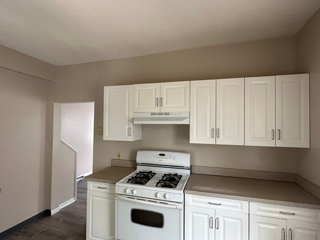 Photo - 204 Williams St