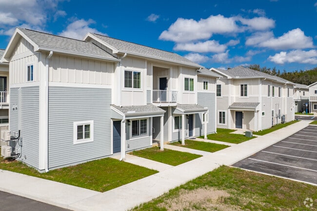 37136 Eiland Blvd Zephyrhills, FL