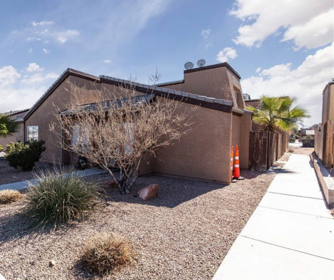 Photo - 1481 Living Desert Dr Condo