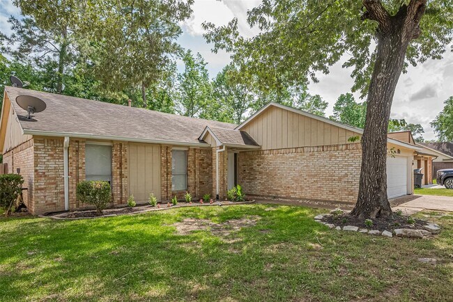 Photo - 2606 Lexington Woods Dr