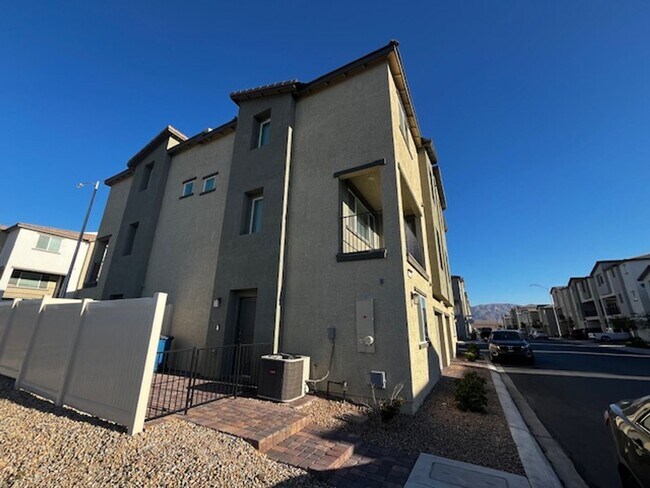 Photo - 6925 Crimson Shadow St Townhome