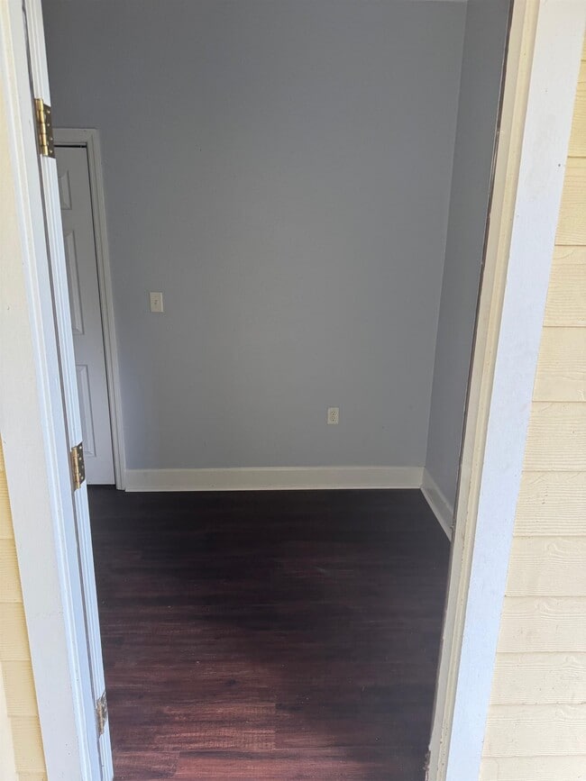Building Photo - 1846 Belle Vue Way Rental