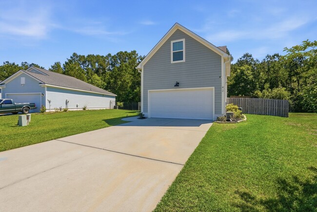 Photo - Magnolia Hill Home For Lease in Richmond Hill