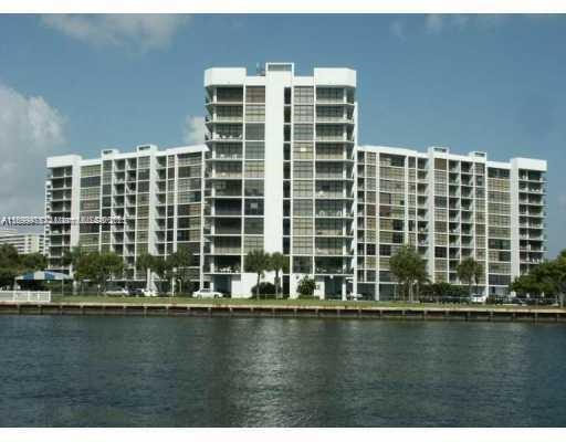 Building Photo - 400 Leslie Dr Unit 224