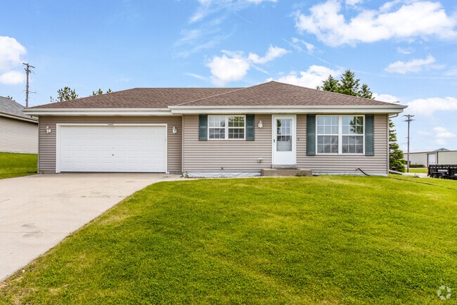 Building Photo - 1442 Oriole Dr Rental