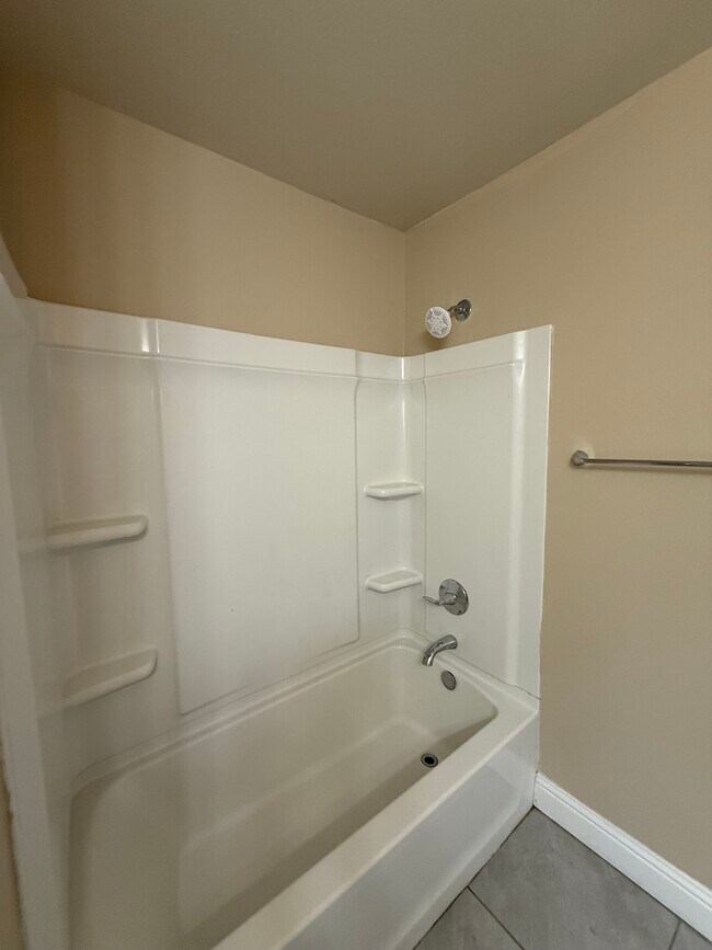 Photo - 10307 Valencia Ave