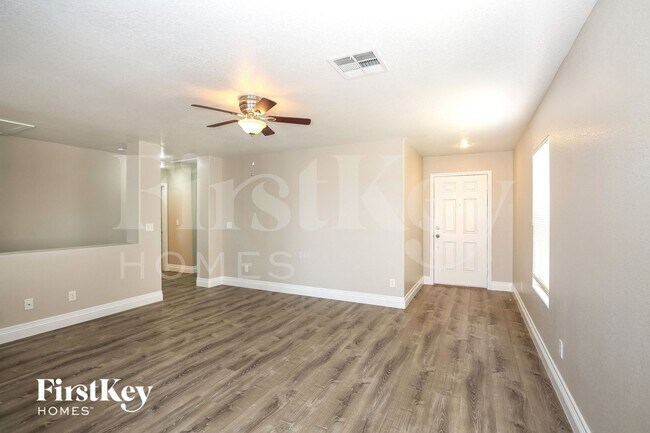 Photo - 7908 Pale Rider St