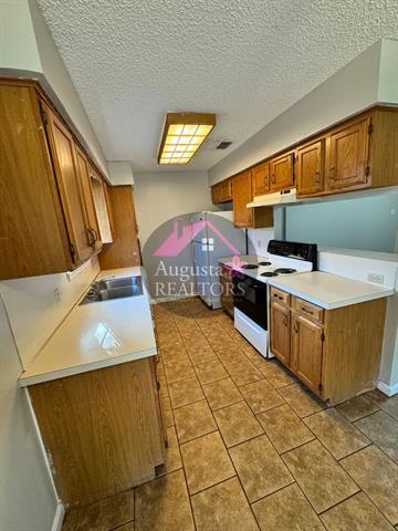 Photo - 12 Buttercup Dr