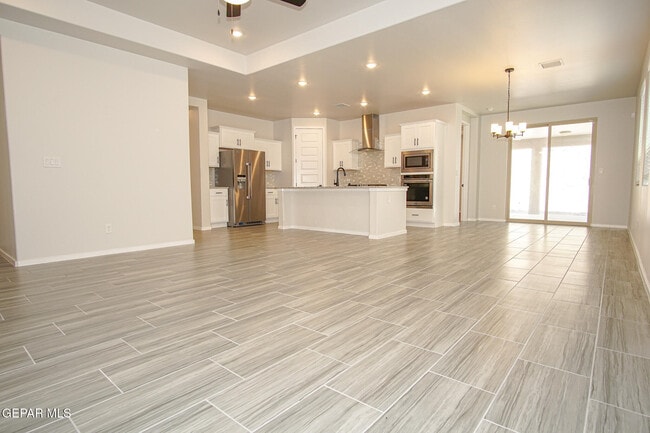 Photo - 12993 Tryne Way