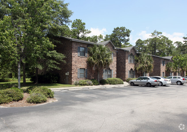 Building Photo - The Cloisters Apartments