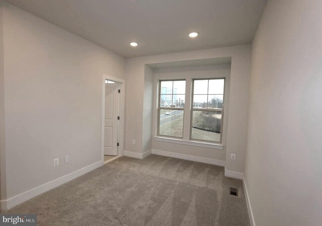 Photo - 9 Morrison Dr