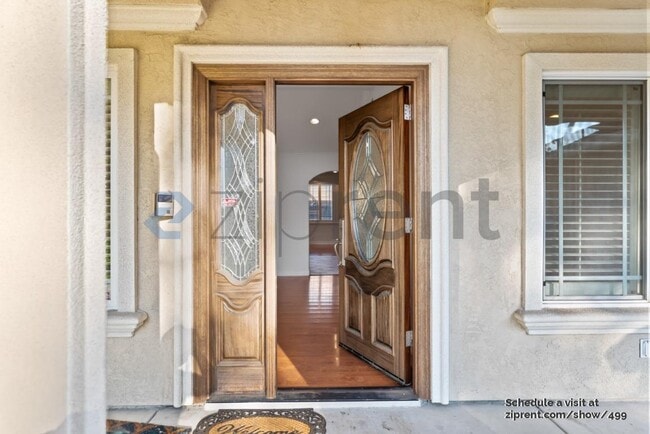 Photo - 4074 Forestbrook Way