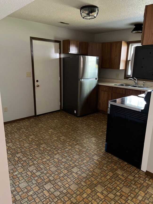 Photo - 1320 E Pearl St