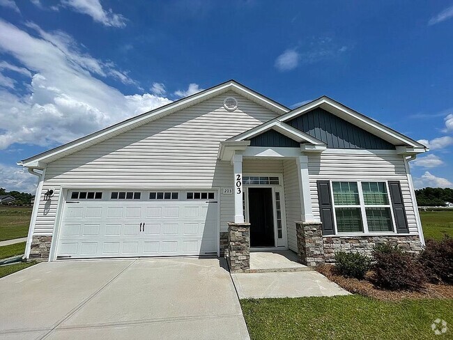 Building Photo - 203 Mineral Springs Ln Rental