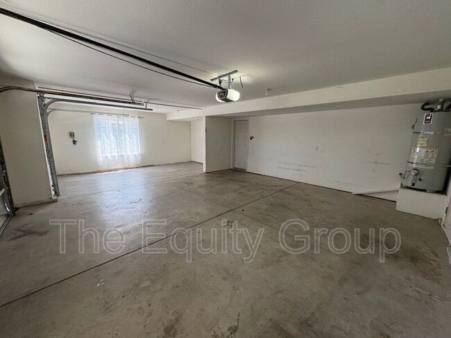 Photo - 703 W Russell Ave