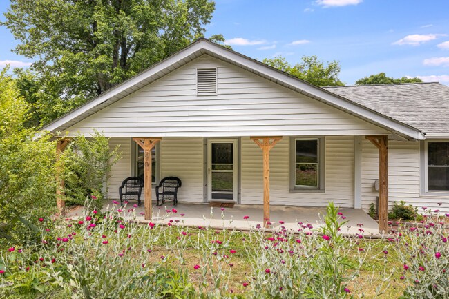 20 Winding Rd