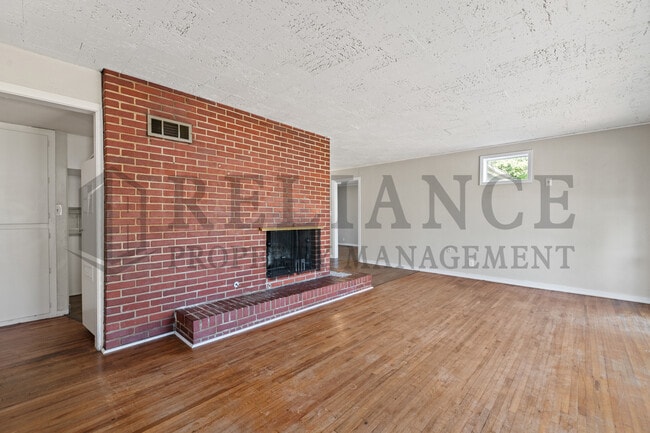 Photo - 4949 E Orme St