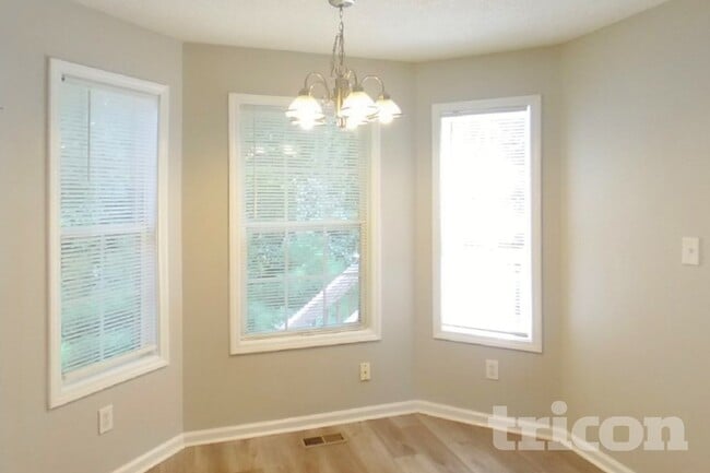 Photo - 7222 Brittany Way