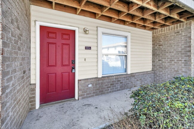 Photo - 1856 Shay-Lin Ct