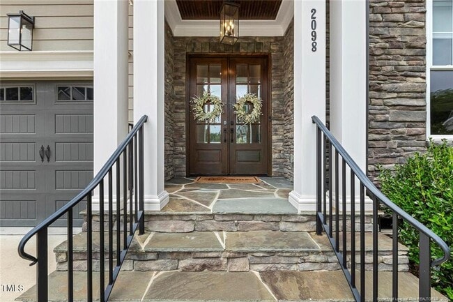 Photo - 2098 Amalfi Pl