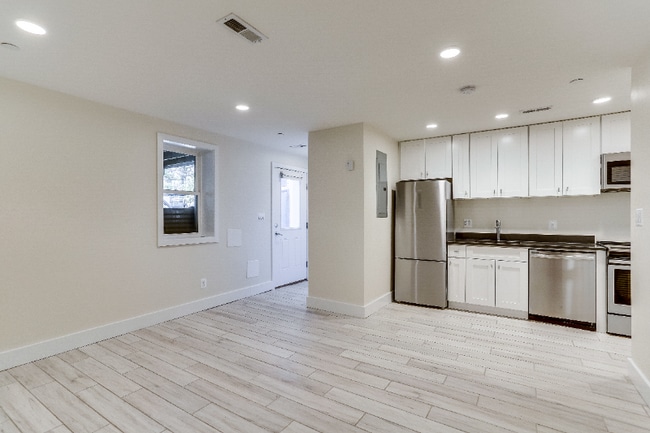 Photo - 2919 11th St NW Unit B