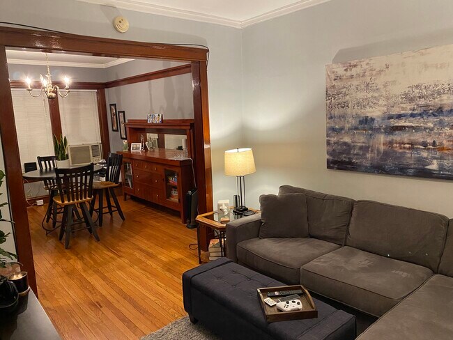 Photo - 2144 W Grace St Unit 2B