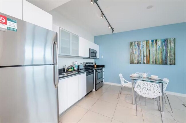 Photo - 6551 Collins Ave Unidad ID1039976P